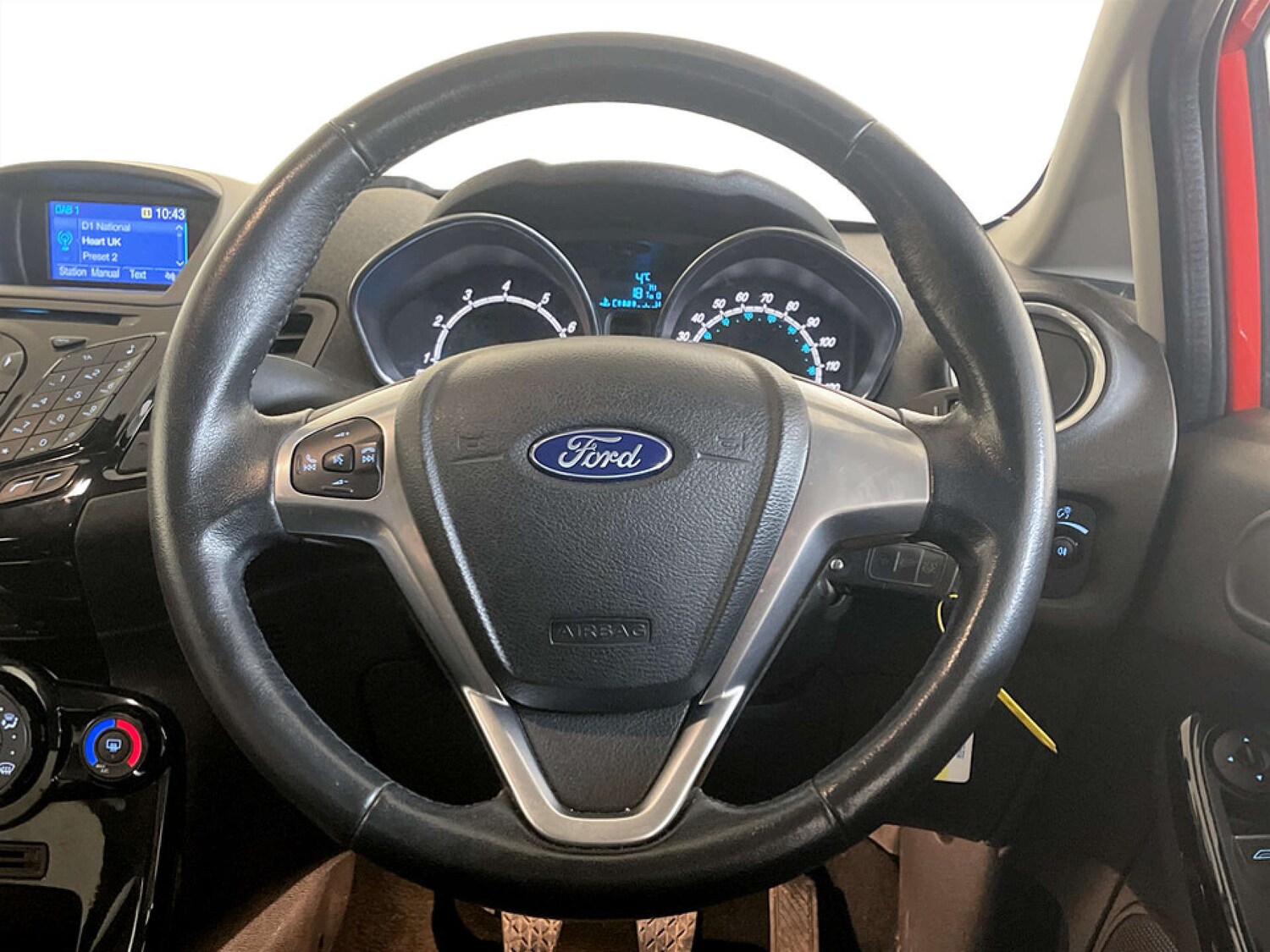 Used Ford Fiesta 2017 for sale - 77604009: Photo 16