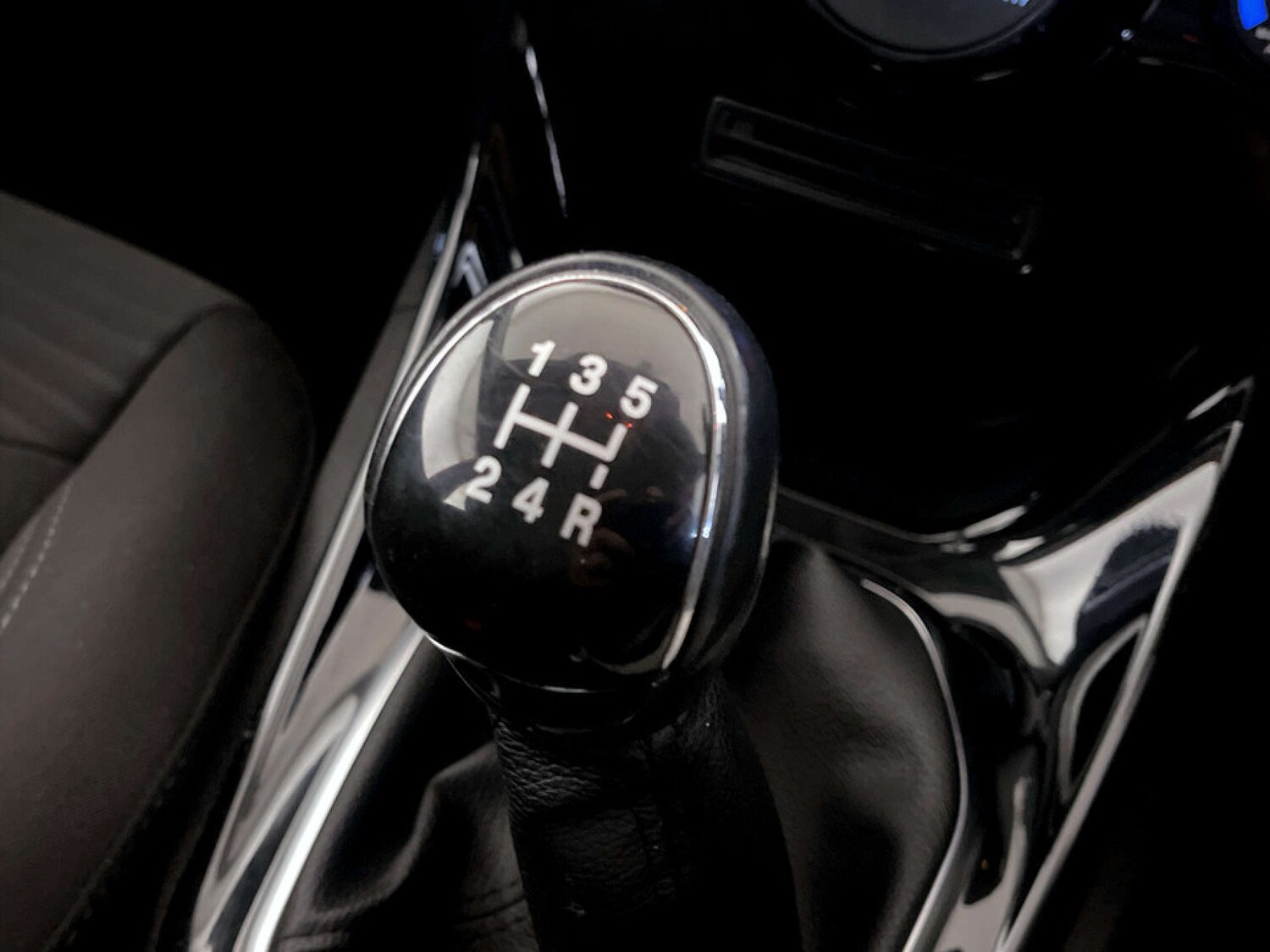 Used Ford Fiesta 2017 for sale - 77604009: Photo 24