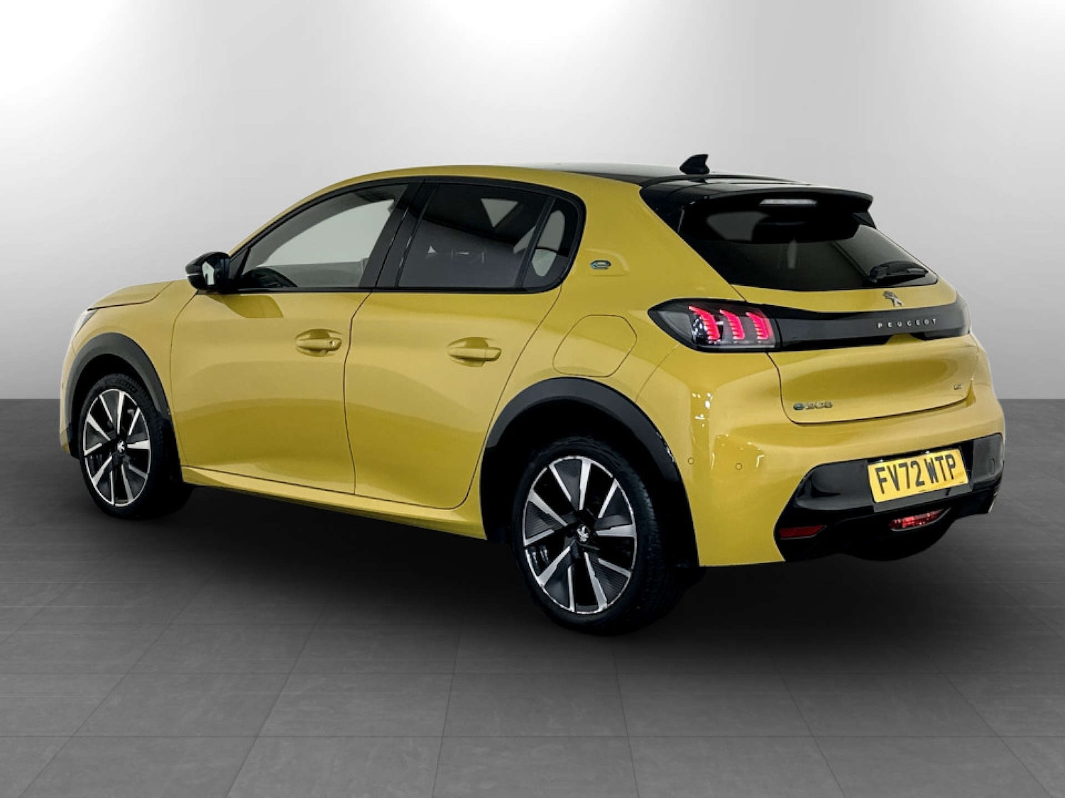 Used Peugeot 208 2023 for sale - 77609459: Photo 8