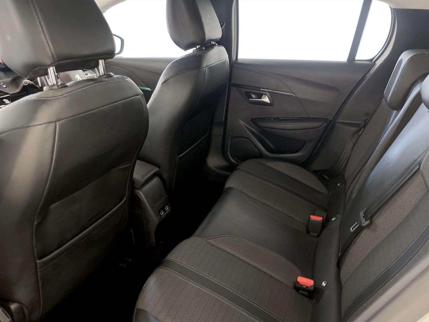 Used Peugeot 208 2021 for sale - 77639609: Photo 14