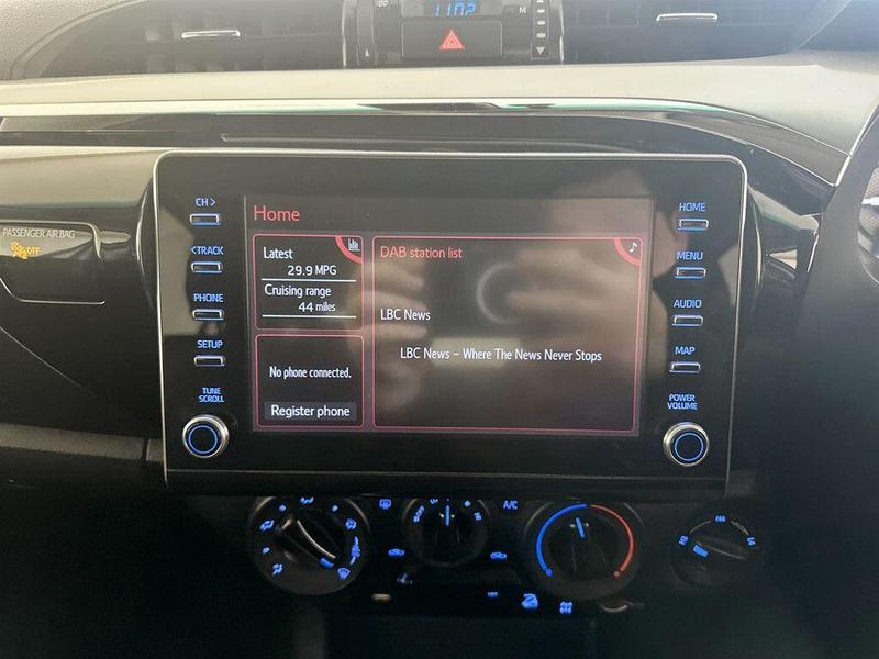 Used Toyota Hilux 2021 for sale - 76302649: Photo 23