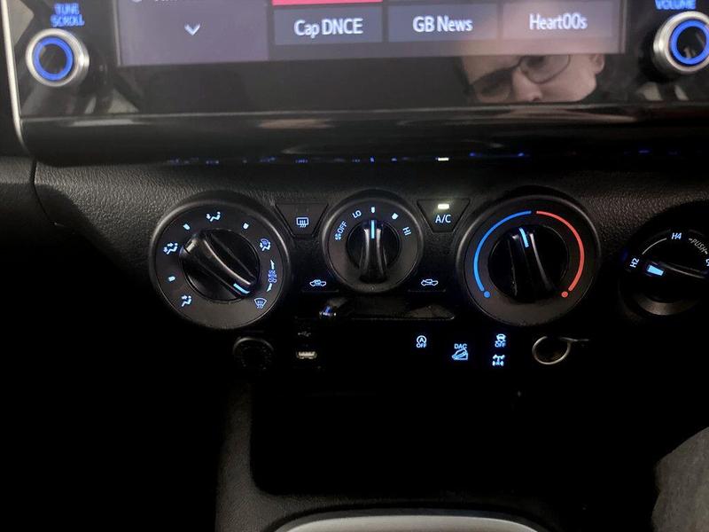 Used Toyota Hilux 2021 for sale - 76302649: Photo 26