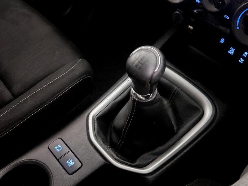 Used Toyota Hilux 2021 for sale - 76302649: Photo 27