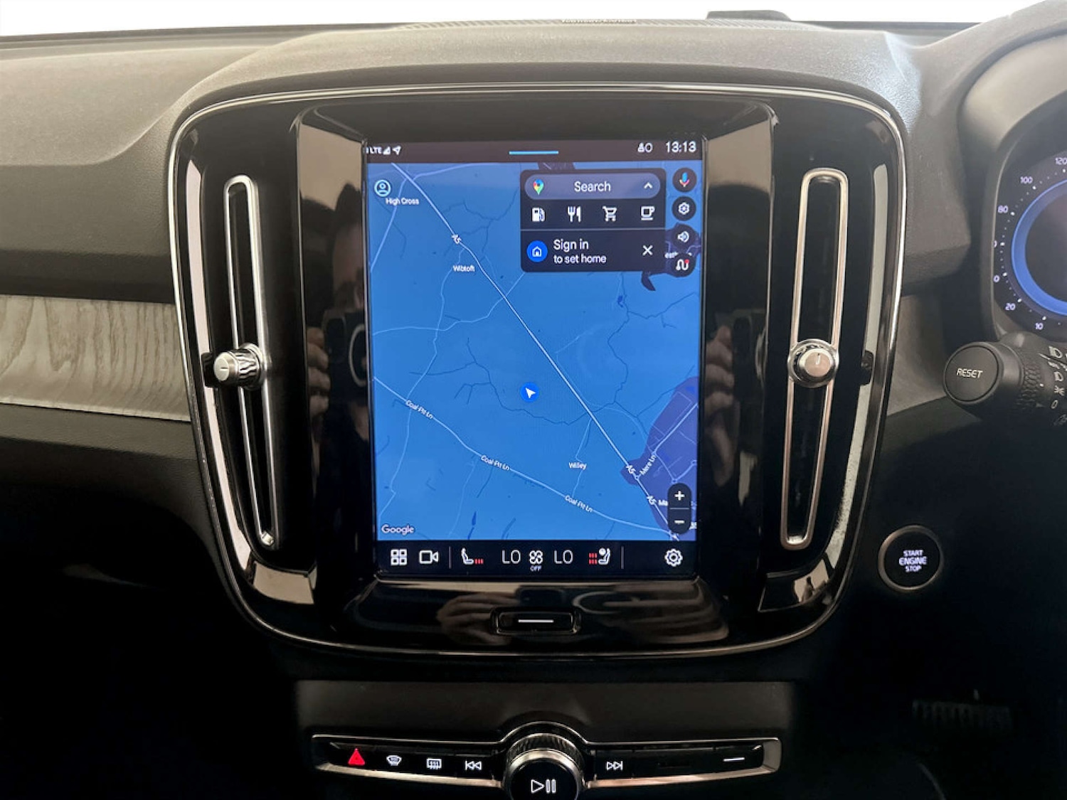 Used Volvo XC40 2023 for sale - 77185018: Photo 19