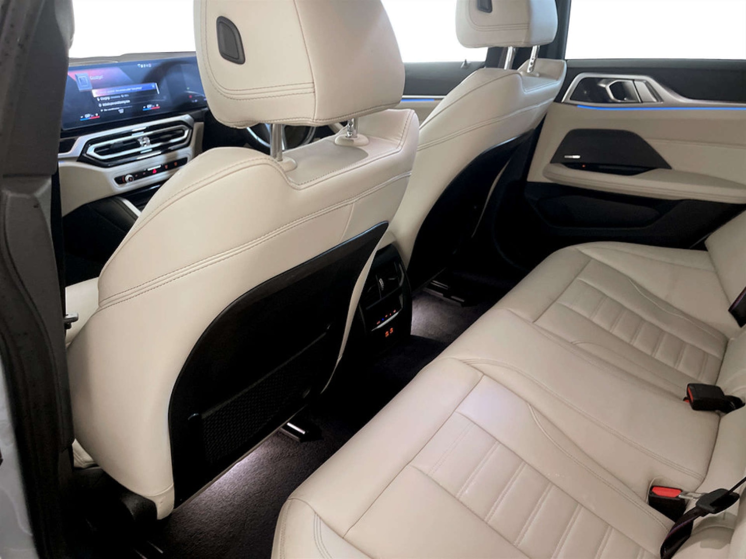 Used BMW i4 2022 for sale - 77184985: Photo 14