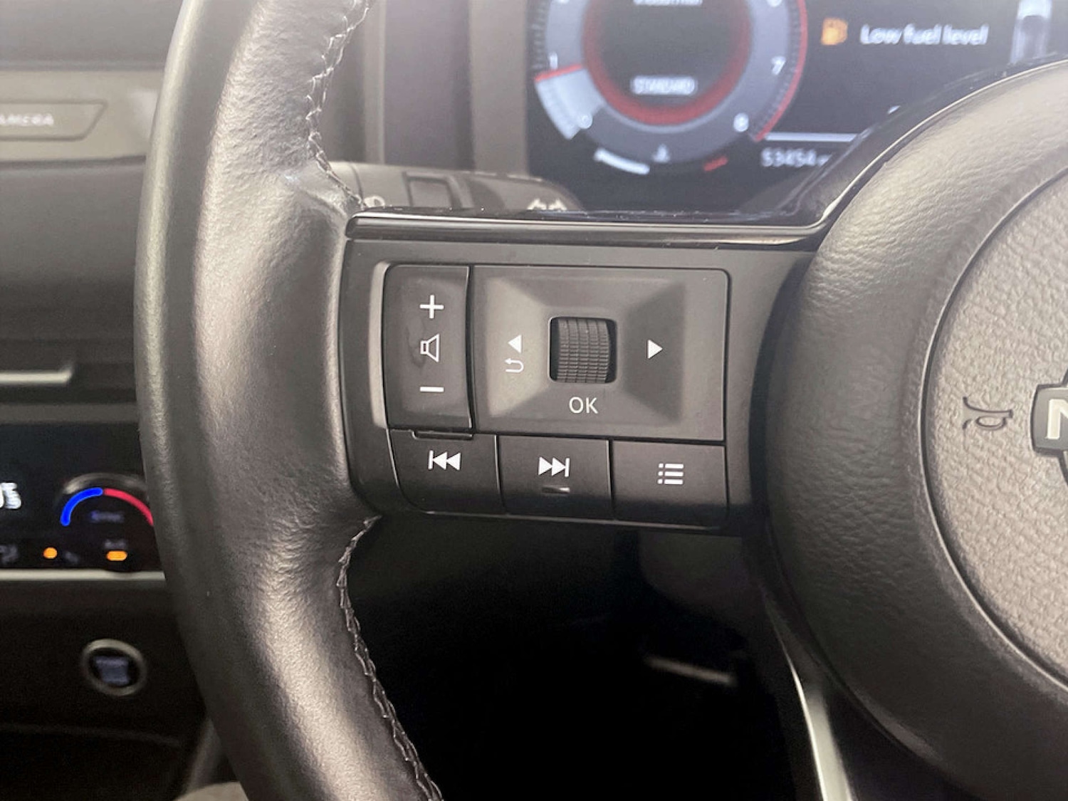 Used Nissan Qashqai 2022 for sale - 77207685: Photo 16