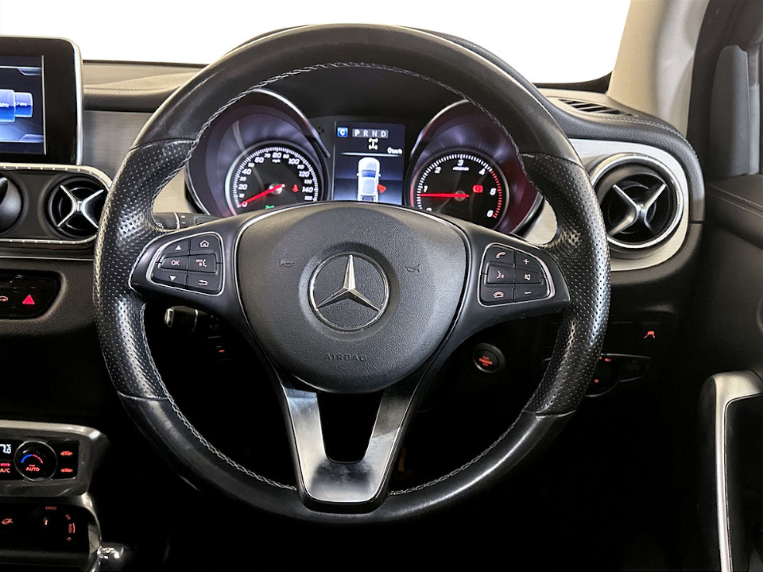 Used Mercedes-Benz X Class 2020 for sale - 77185289: Photo 16