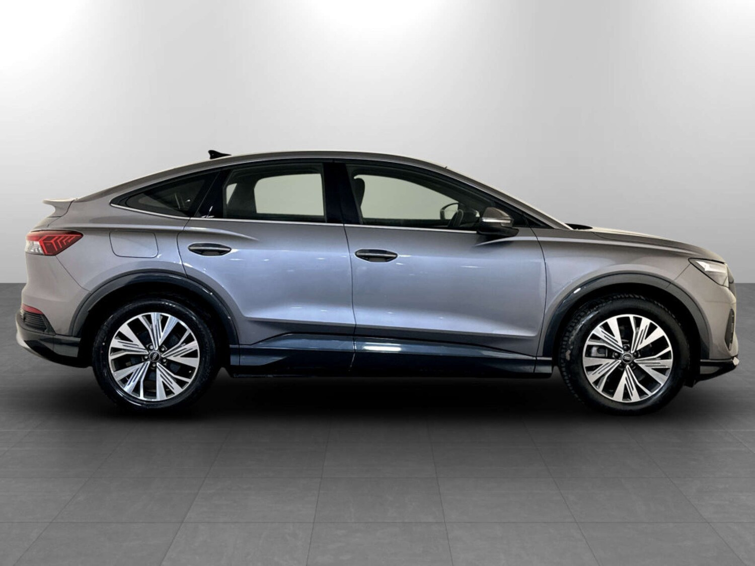 Used Audi Q4 e-tron 2022 for sale - 77590626: Photo 11