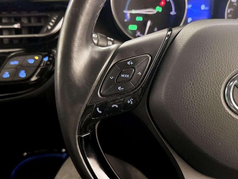 Used Toyota C-HR for sale - 76825882: Photo 17