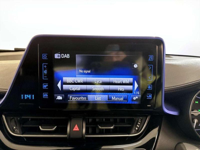 Used Toyota C-HR for sale - 76825882: Photo 23