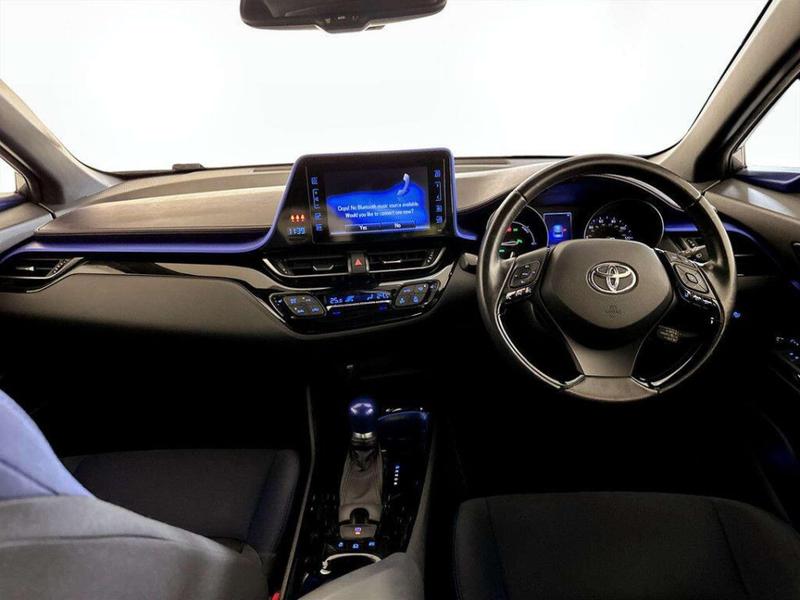 Used Toyota C-HR for sale - 76825882: Photo 3