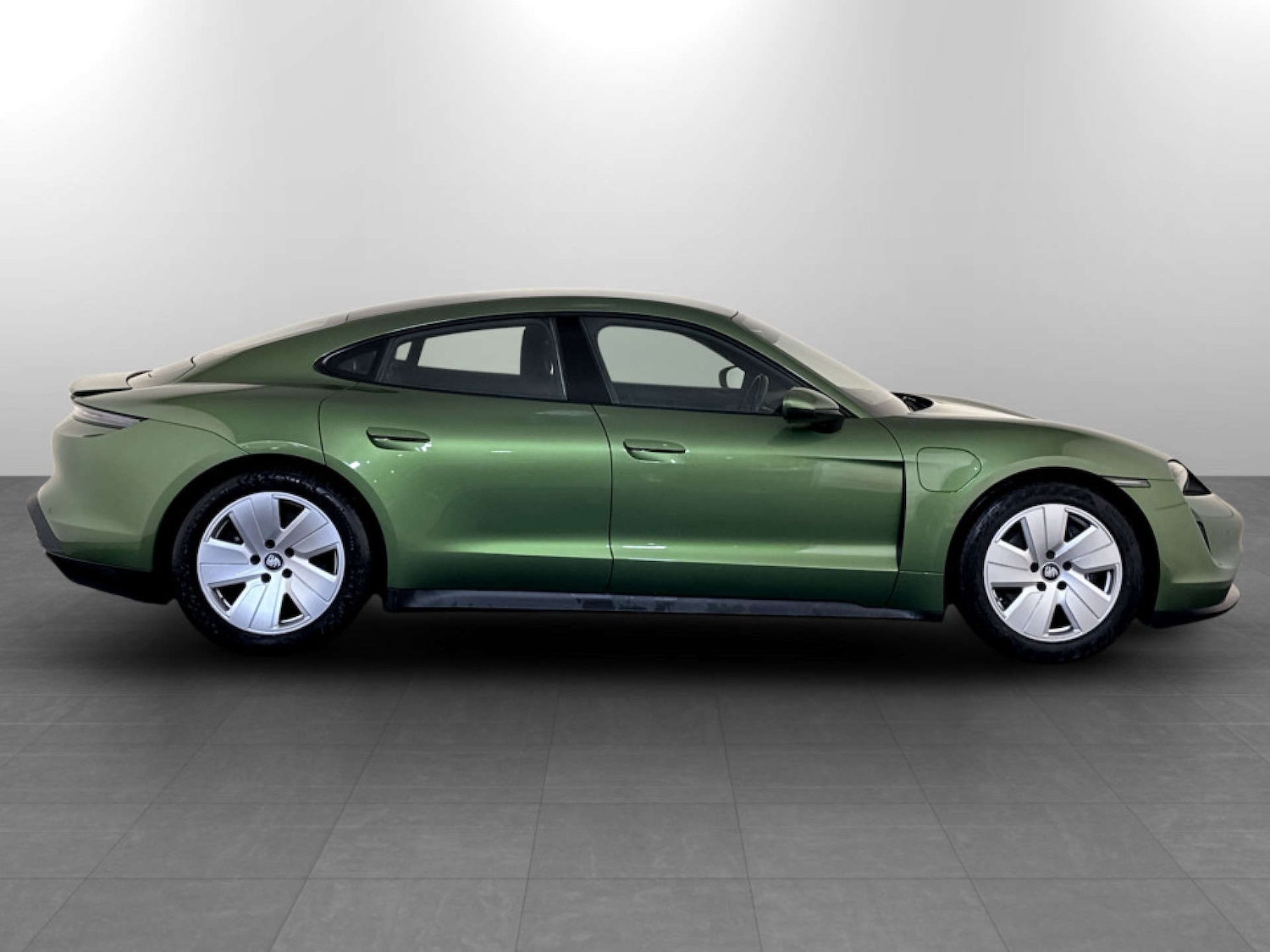 Used Porsche Taycan 2022 for sale - 77211814: Photo 12