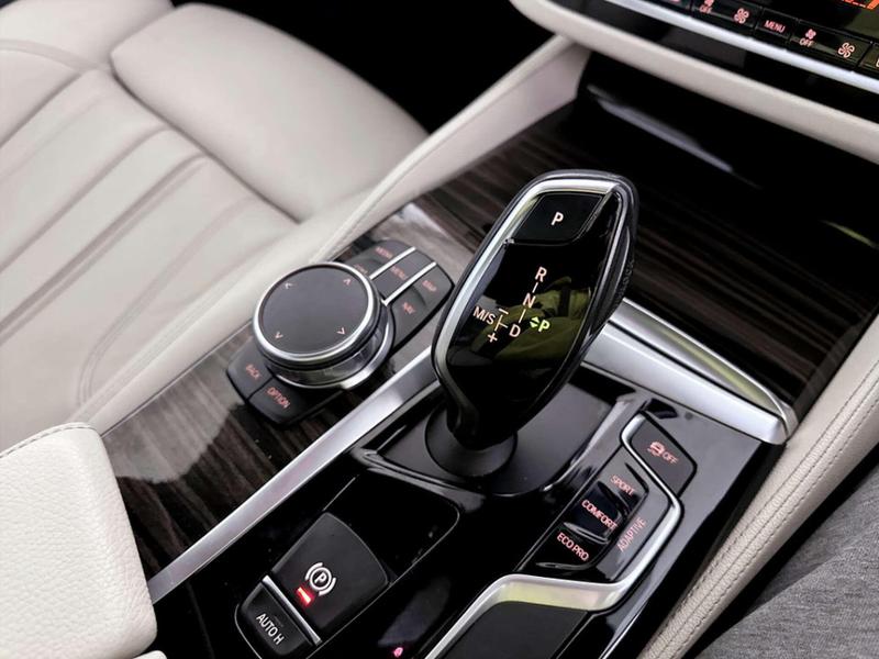 Used BMW 5 Series 2017 for sale - 76960963: Photo 29