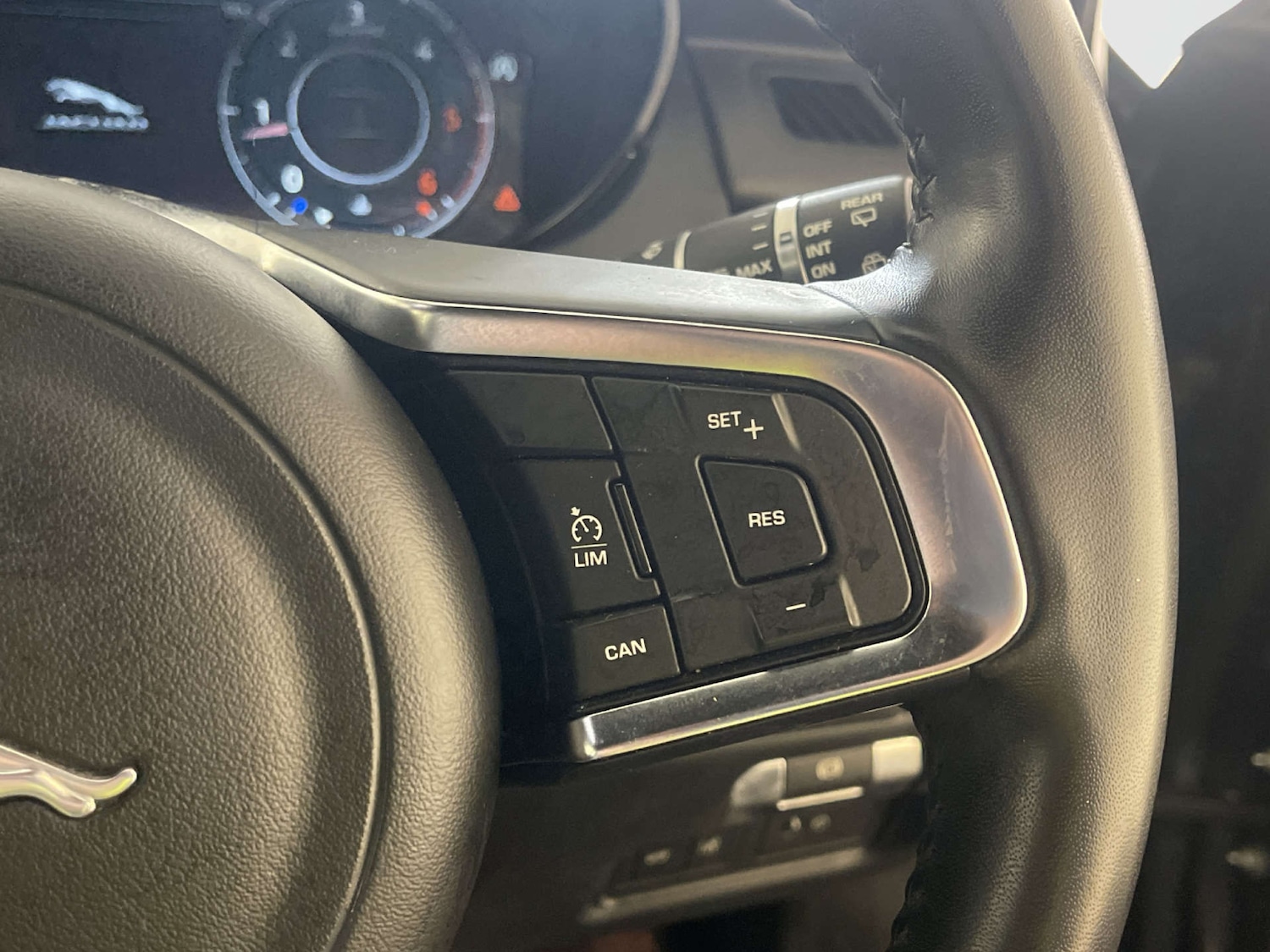 Used Jaguar E-Pace 2019 for sale - 77933984: Photo 19