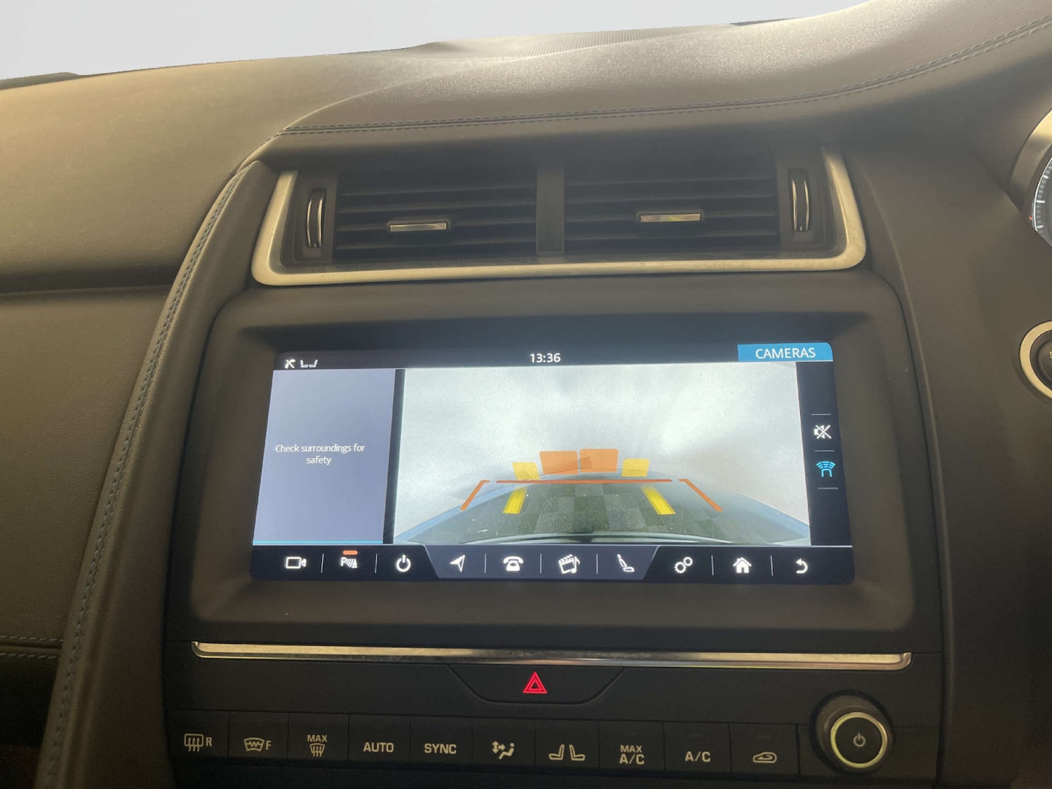 Used Jaguar E-Pace 2019 for sale - 77933984: Photo 20