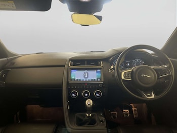 Used Jaguar E-Pace 2019 for sale - 77933984: Photo