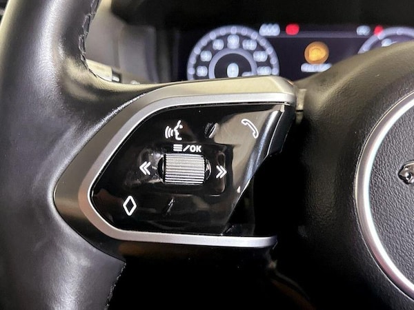 Used Jaguar XE 2020 for sale - 75712116: Photo 17