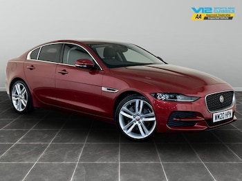 Used Jaguar XE 2020 for sale - 75712116: Photo