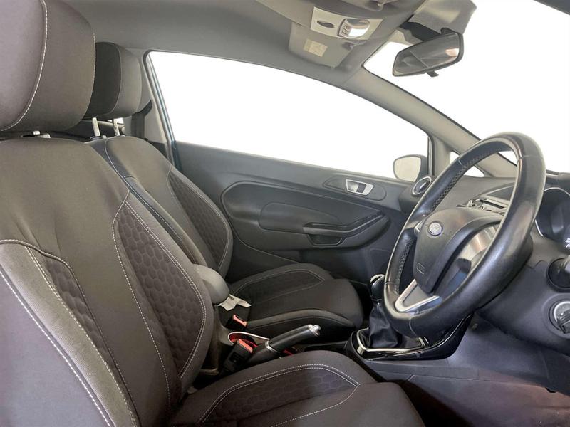 Used Ford Fiesta 2016 for sale - 77044789: Photo 13