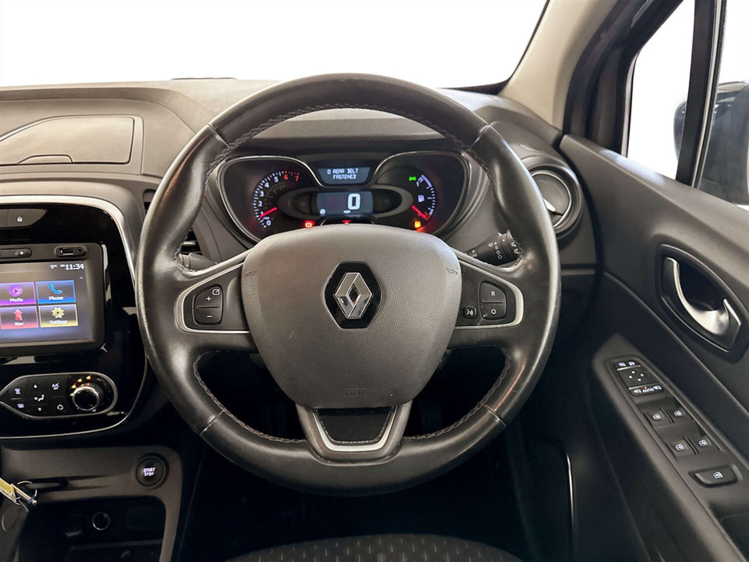 Used Renault Captur 2017 for sale - 77355509: Photo 15