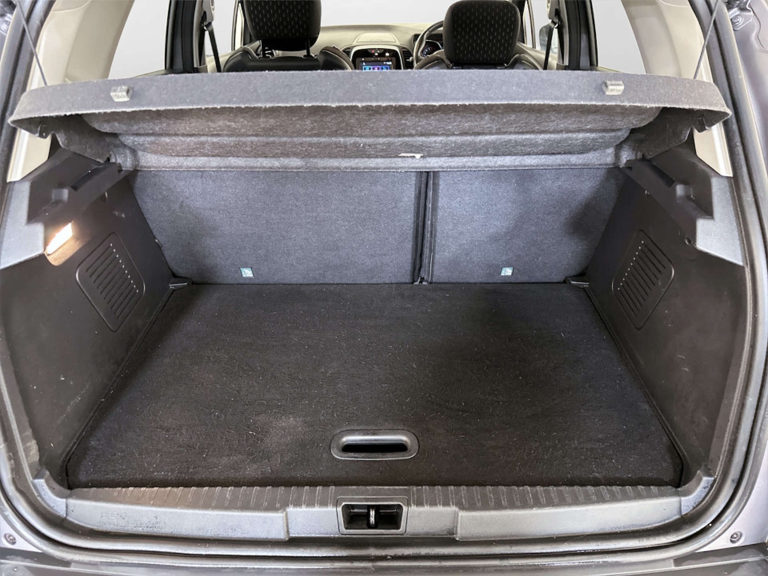 Used Renault Captur 2017 for sale - 77355509: Photo 17