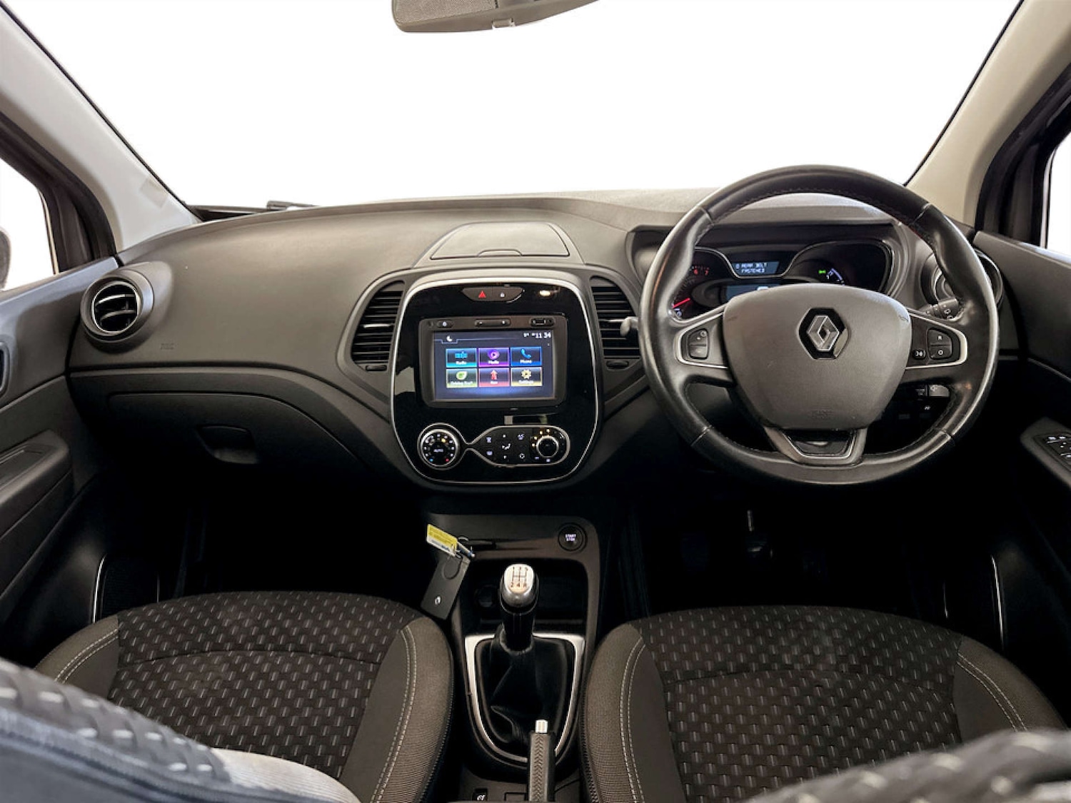 Used Renault Captur 2017 for sale - 77355509: Photo 3