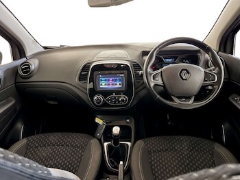 Used Renault Captur 2017 for sale - 77355509: Photo