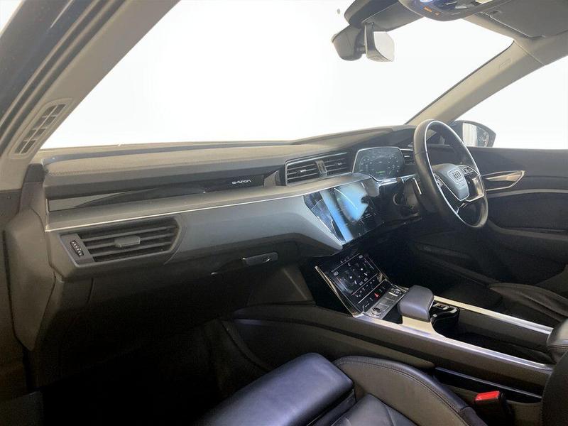 Used Audi e-tron 2021 for sale - 76637387: Photo 12