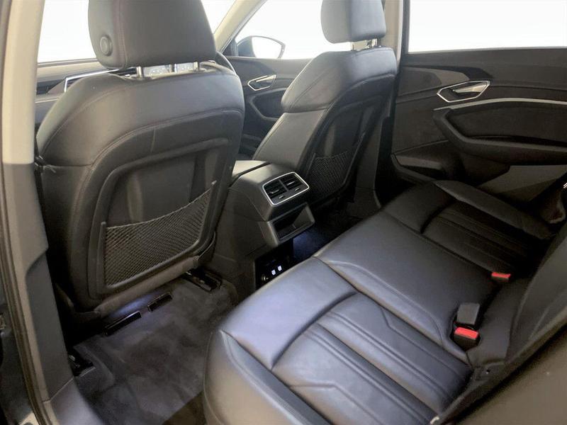 Used Audi e-tron 2021 for sale - 76637387: Photo 14