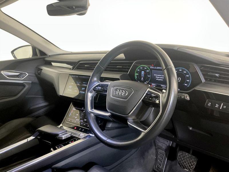 Used Audi e-tron 2021 for sale - 76637387: Photo 16