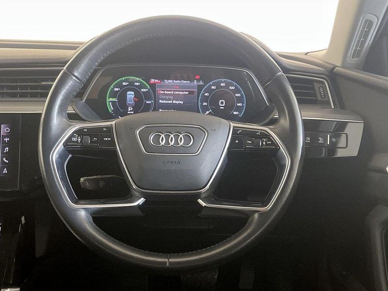 Used Audi e-tron 2021 for sale - 76637387: Photo 17