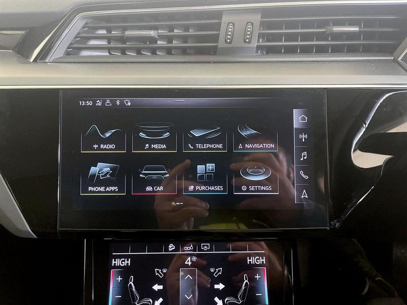 Used Audi e-tron 2021 for sale - 76637387: Photo 23