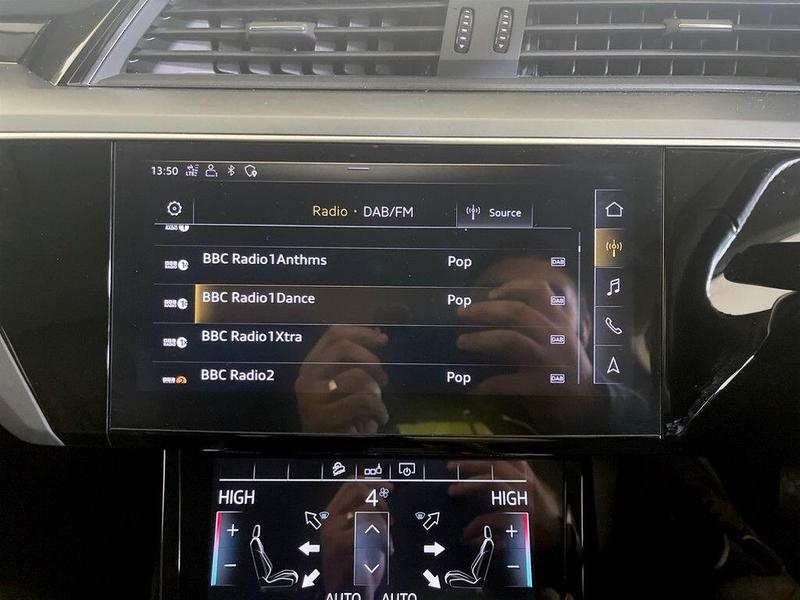 Used Audi e-tron 2021 for sale - 76637387: Photo 24