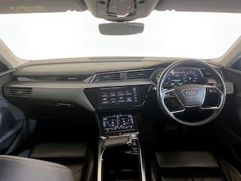 Used Audi e-tron 2021 for sale - 76637387: Photo