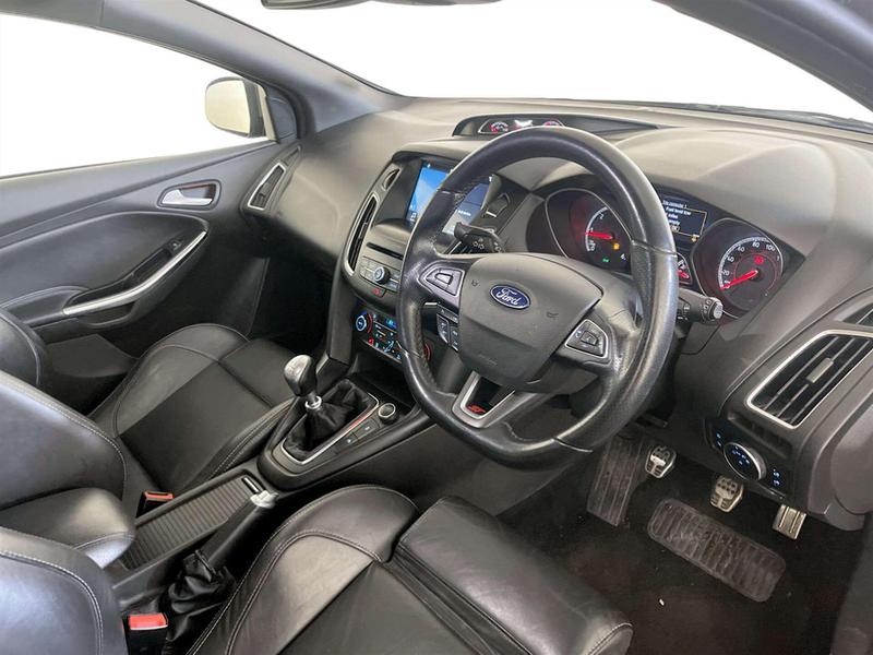 Used Ford Focus 2017 for sale - 77157307: Photo 15