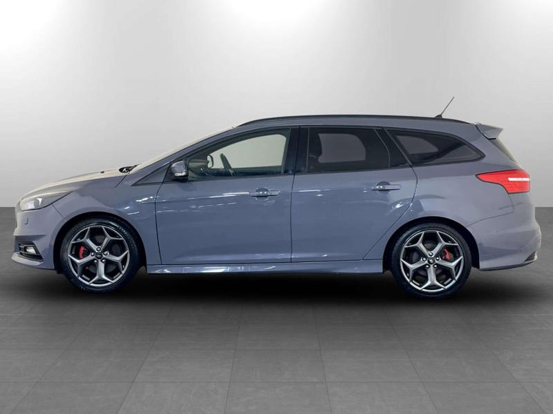 Used Ford Focus 2017 for sale - 77157307: Photo 7