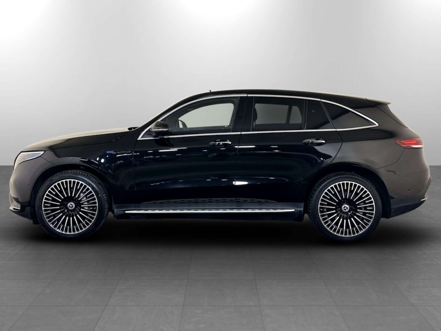 Used Mercedes-Benz EQC 2022 for sale - 77780921: Photo 7