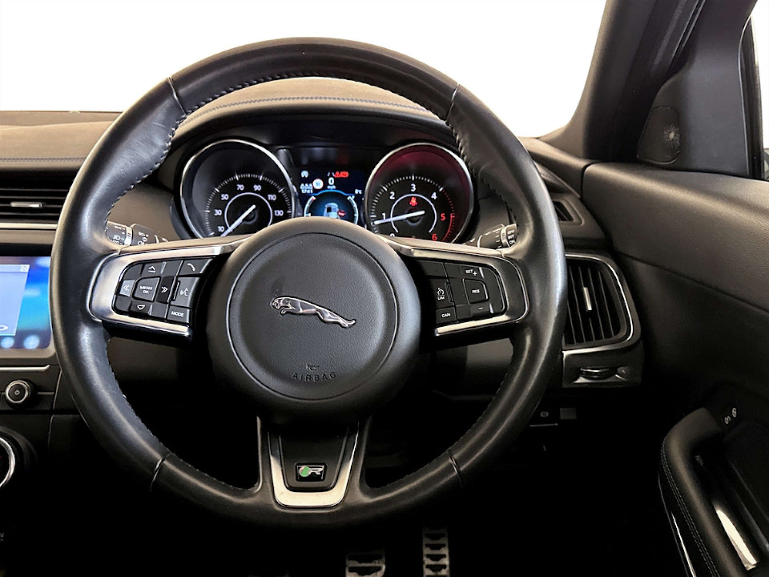 Used Jaguar E-Pace 2019 for sale - 77185097: Photo 16