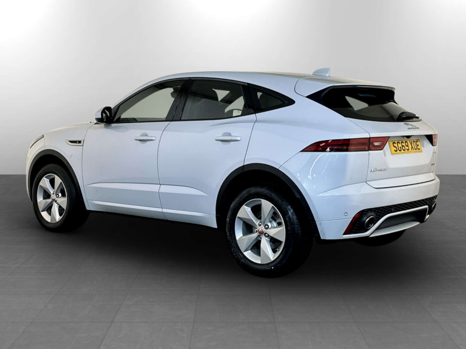Used Jaguar E-Pace 2019 for sale - 77185097: Photo 8