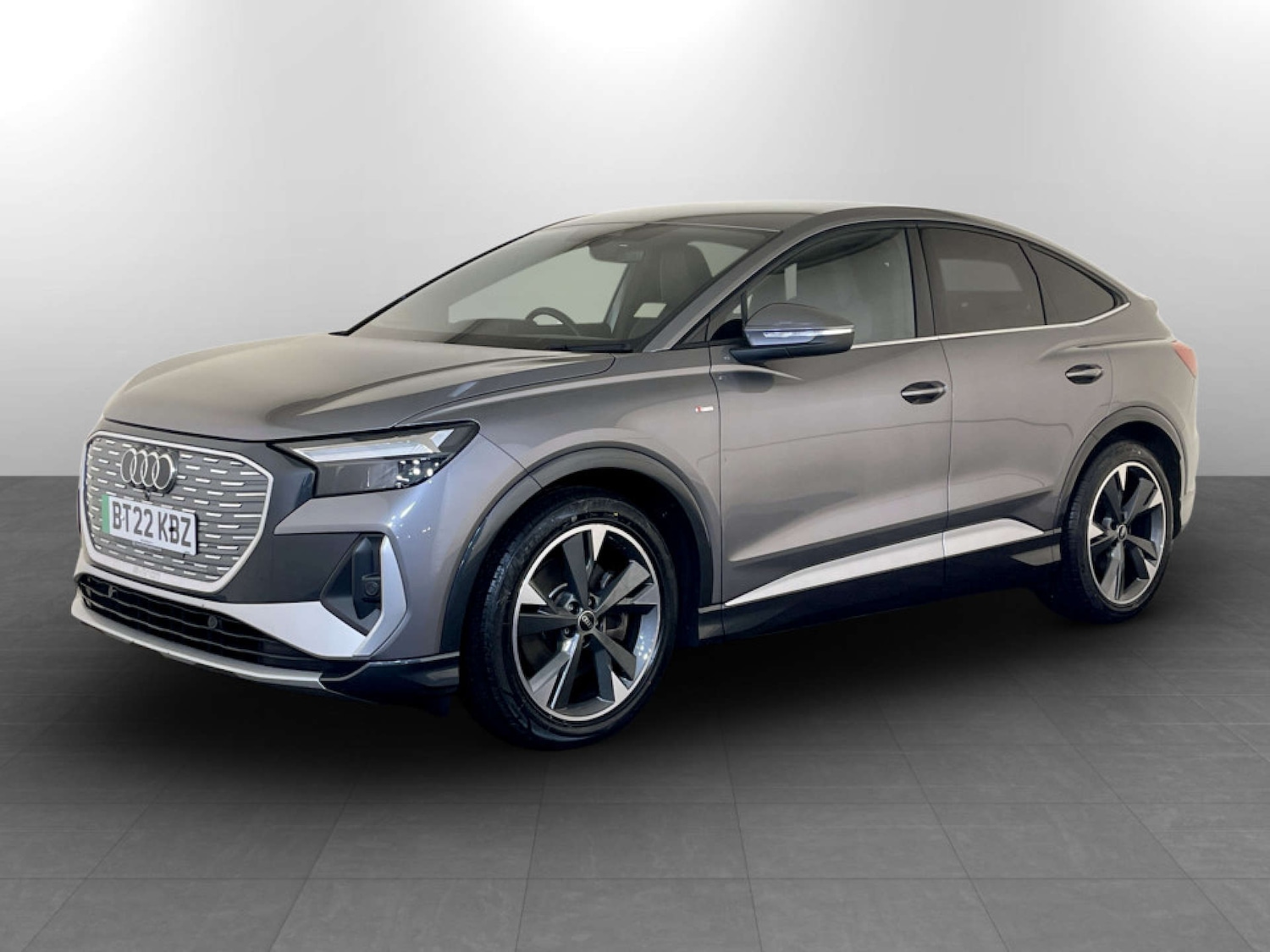 Used Audi Q4 e-tron 2022 for sale - 77618858: Photo 6