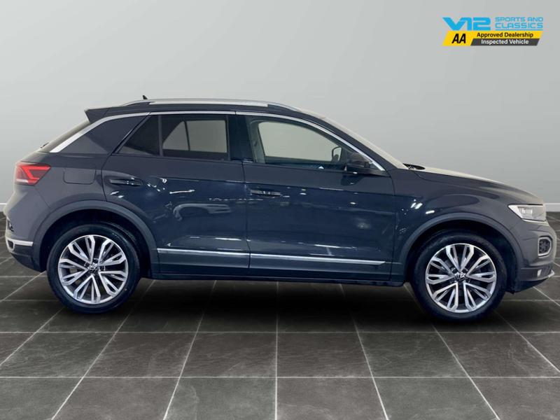 Used Volkswagen T-Roc 2022 for sale - 76882799: Photo 11