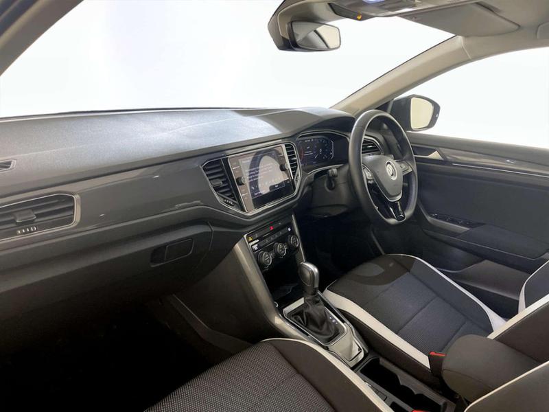 Used Volkswagen T-Roc 2022 for sale - 76882799: Photo 12