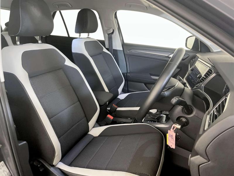 Used Volkswagen T-Roc 2022 for sale - 76882799: Photo 13
