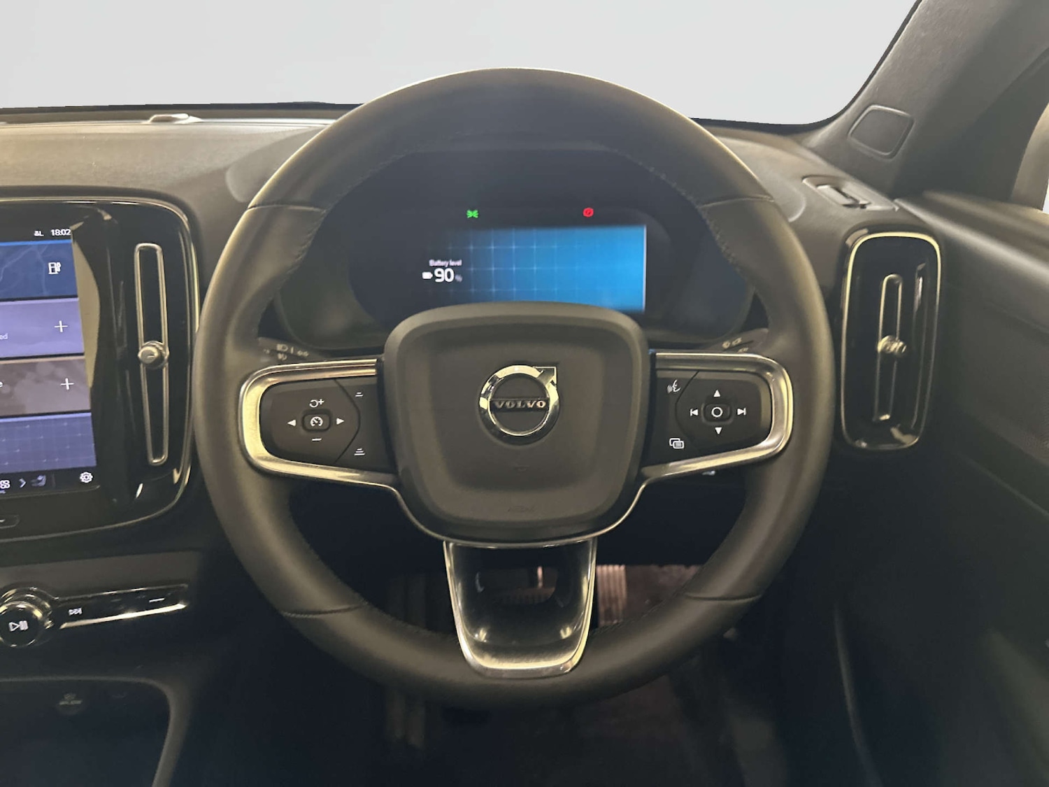 Used Volvo C40 2023 for sale - 77968978: Photo 16