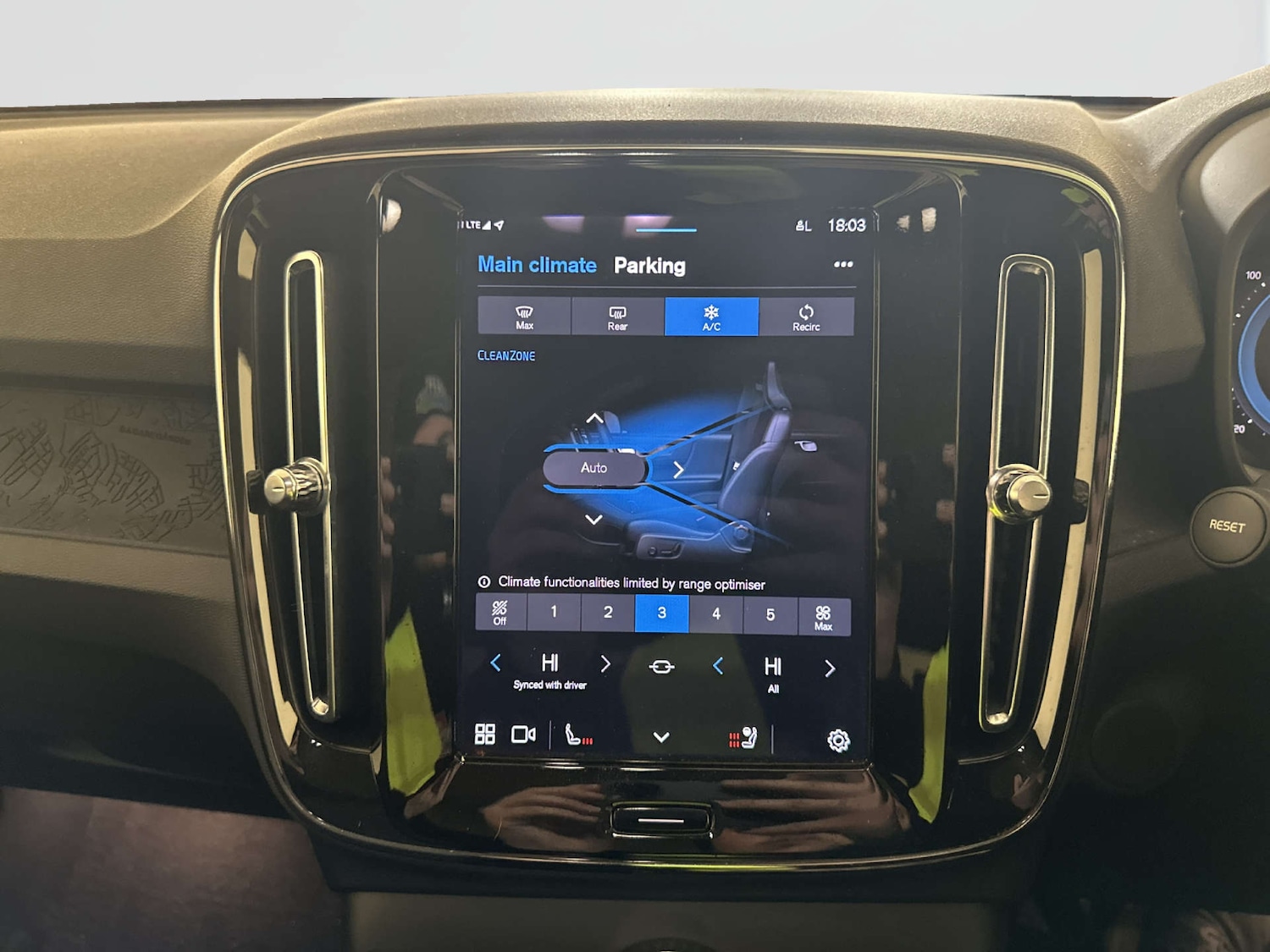 Used Volvo C40 2023 for sale - 77968978: Photo 23