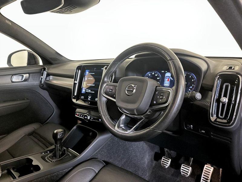 Used Volvo XC40 for sale - 76467749: Photo 15