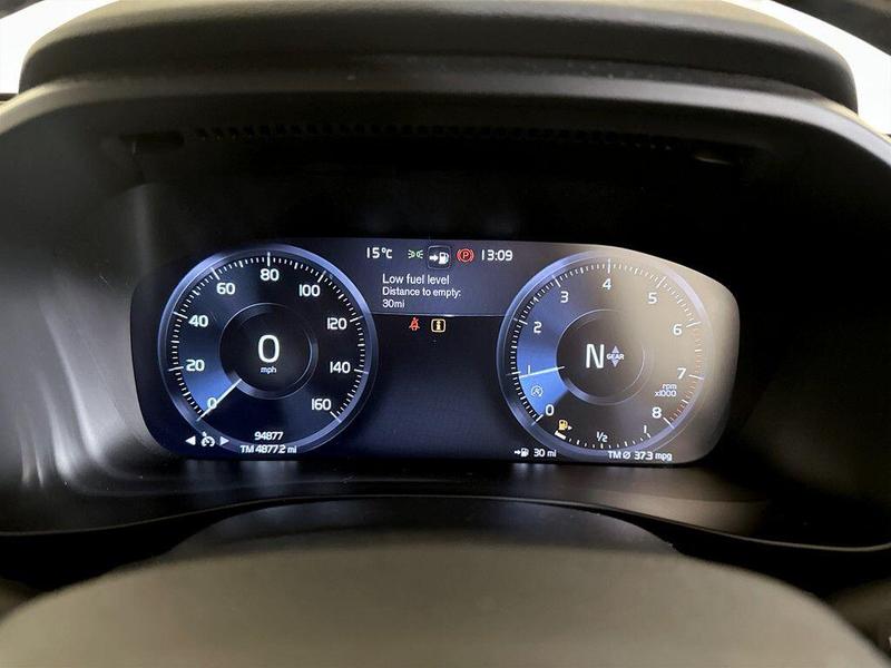 Used Volvo XC40 for sale - 76467749: Photo 18