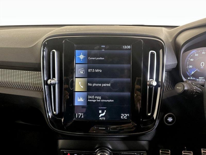 Used Volvo XC40 for sale - 76467749: Photo 25