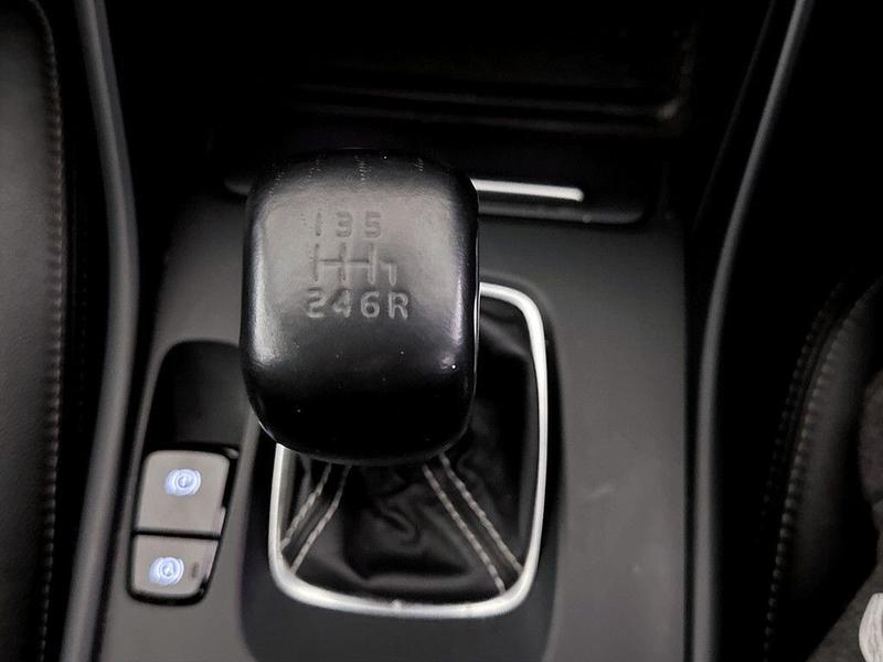 Used Volvo XC40 for sale - 76467749: Photo 26