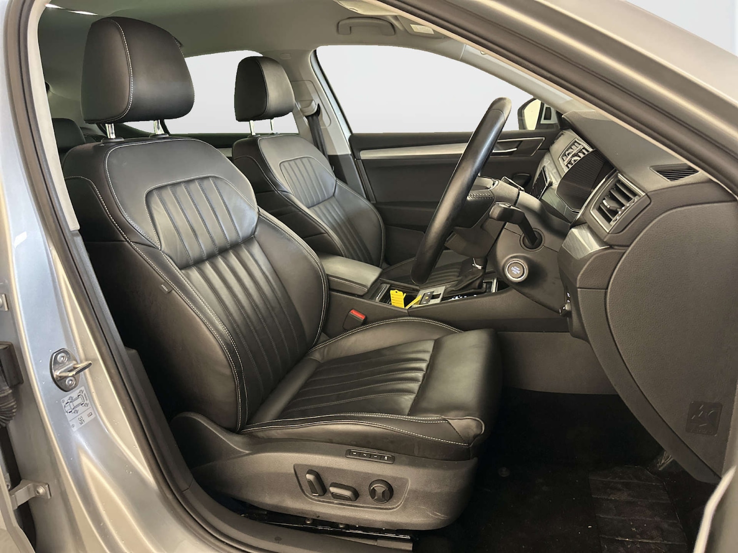 Used Skoda Superb 2021 for sale - 78083356: Photo 13